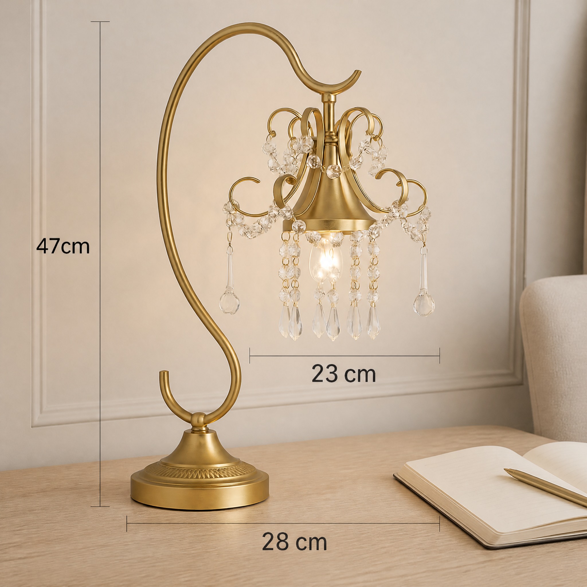 Lampe de Chevet Cristal métal finition dorée et éléments de cristal